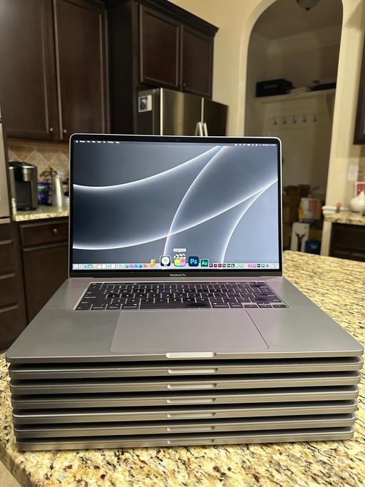 Buy & Sell Barbican Central London - Photos for MacBook Pro 16” TouchBar 8-Core