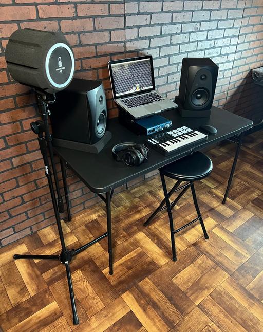 Buy & Sell Barbican Central London - Photos for Studio Setup