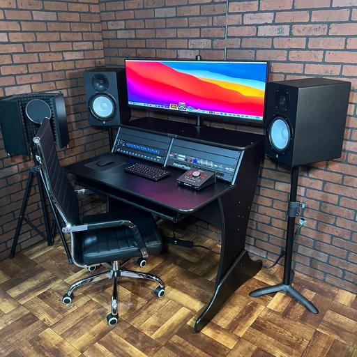 Buy & Sell Barbican Central London - Photos for Studio Setup All Black