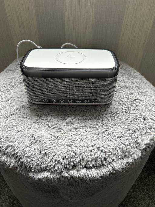 Buy & Sell Whiston Knowsley - Photos for Alarm clock charges phone