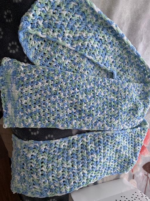 Buy & Sell Yardley Birmingham - Photos for Blue, green & white knitted long warm scarf