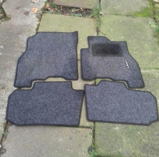 Vehicles Preston South Ribble - Photos for NISSAN LEAF CAR MATS