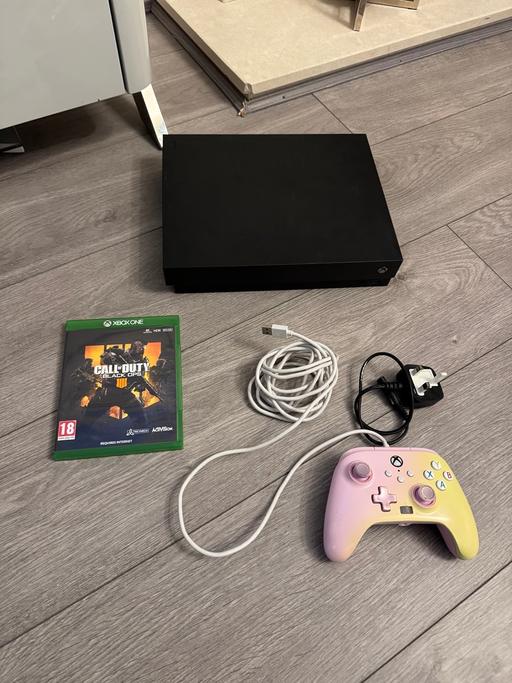 Buy & Sell Hill Top Sandwell - Photos for Xbox One X 1TB