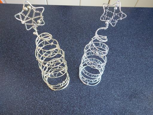 Buy & Sell Woodthorpe Charnwood - Photos for 2 metal Christmas decorations