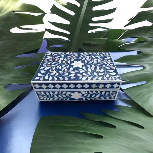 Buy & Sell Romford Havering - Photos for SOLID WODDEN JEWELLERY BOX FLORALPATTERN |