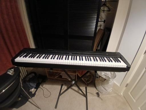 Buy & Sell Bardsley Oldham - Photos for Yamaha electric keyboard piano