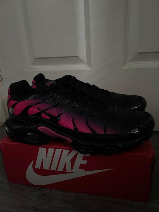 Buy & Sell Dunbar East Lothian - Photos for Nike tns / Pink & Black / Size Uk 10