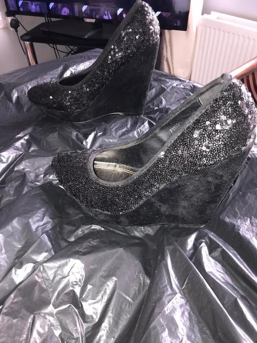 Buy & Sell Nottingham City Centre Nottingham - Photos for Black Wedge Sequin Heel [Free P&P]