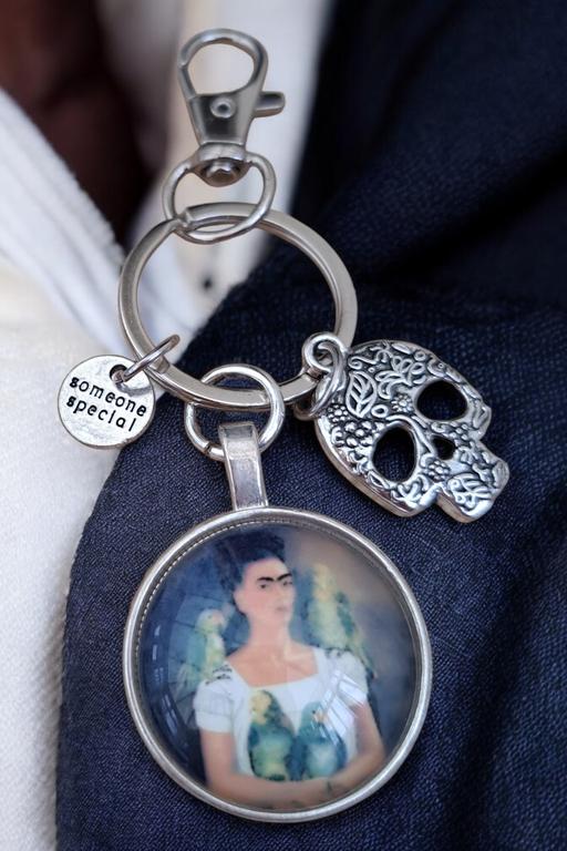 courses Rassau Blaenau Gwent - Photos for Mexican sugar skull feminist icon keyring