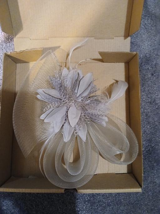 Buy & Sell Moseley Birmingham - Photos for Fascinator 1 silver grey 1 purple 