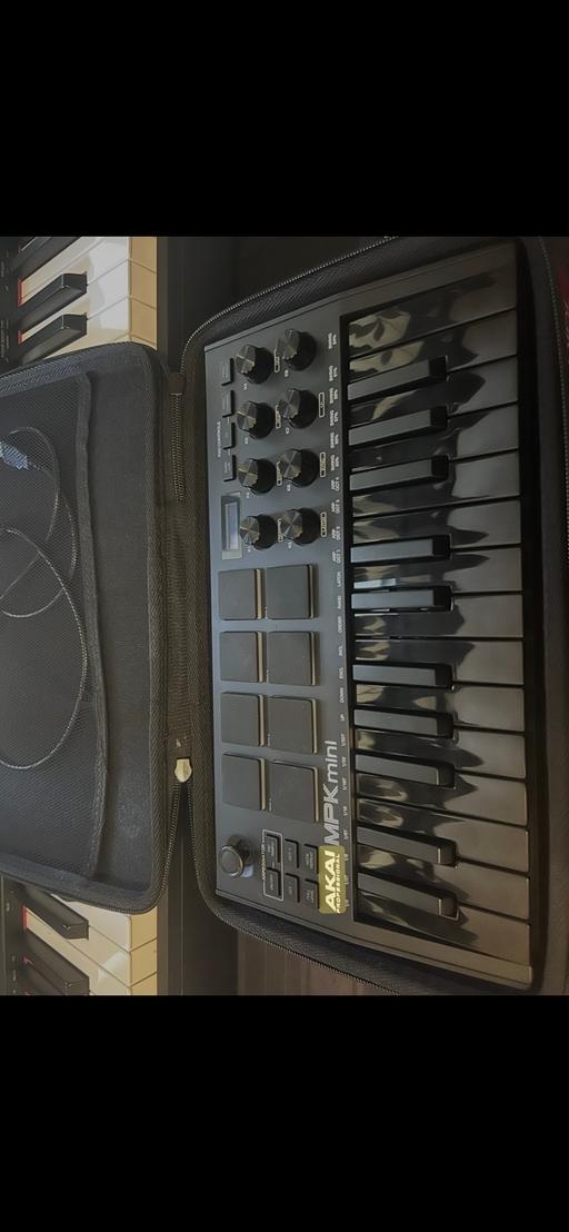 Buy & Sell Smethwick Sandwell - Photos for Nektar impact lt88+ keyboard, AKAI MK3