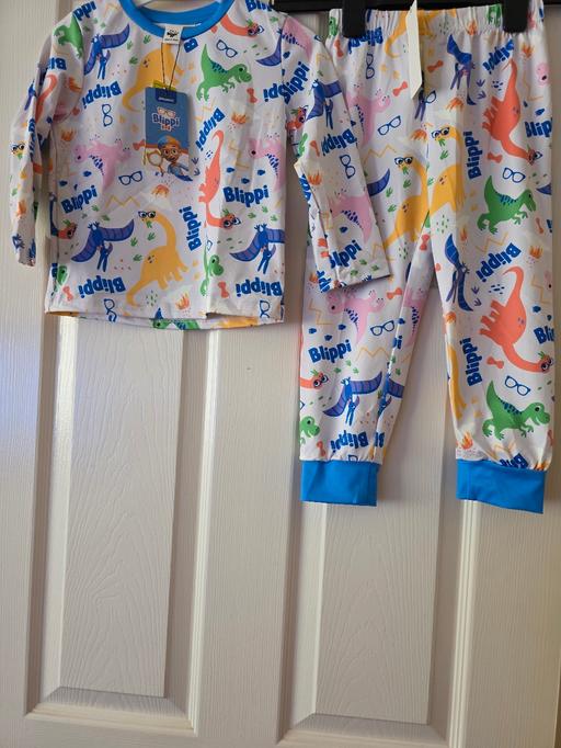 Buy & Sell Blackpool Town Centre Blackpool - Photos for Kids Blippi pyjamas age 4 yrs BNWTj