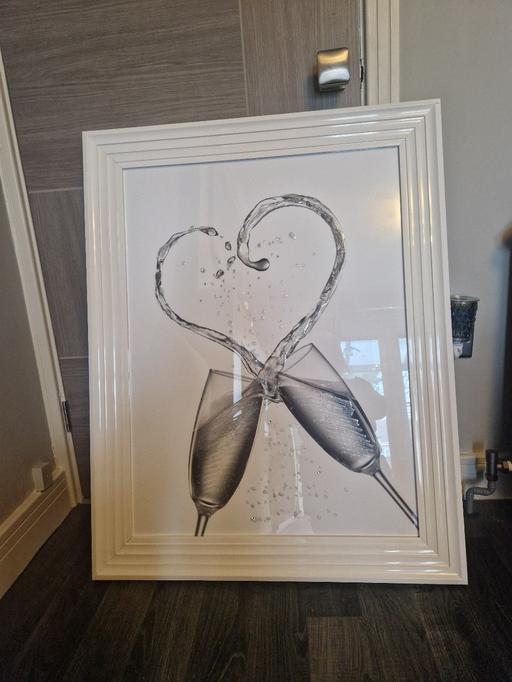 Buy & Sell Scholes Rotherham - Photos for Very large new white picture