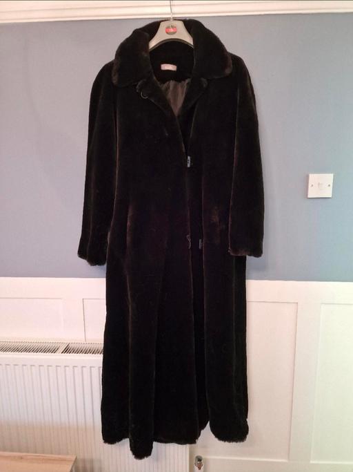 Buy & Sell Liverpool Knowsley - Photos for womens faux fur full length coat MEDIUM