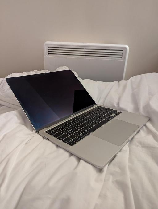 Buy & Sell Sheffield Sheffield - Photos for MacBook Pro M2 13 Touchbar 16 GB Ram