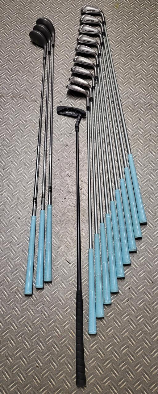 Buy & Sell Birkenhead Wirral - Photos for GOLF CLUBS (FULL SET)
