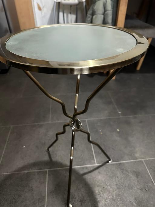 Buy & Sell Hanging Heaton Kirklees - Photos for Brass & glass tripod martini table.