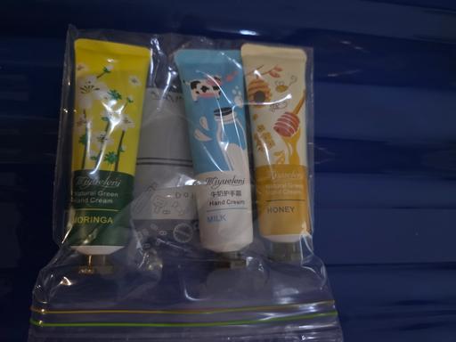 Buy & Sell Blackpool Town Centre Blackpool - Photos for Hand cream x 3 NEW