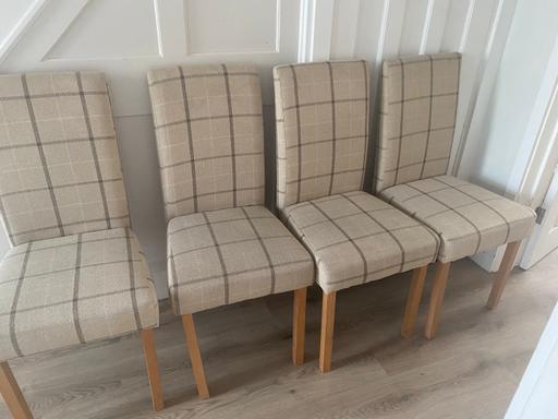 Buy & Sell Bournville Birmingham - Photos for Dining Table and Chair