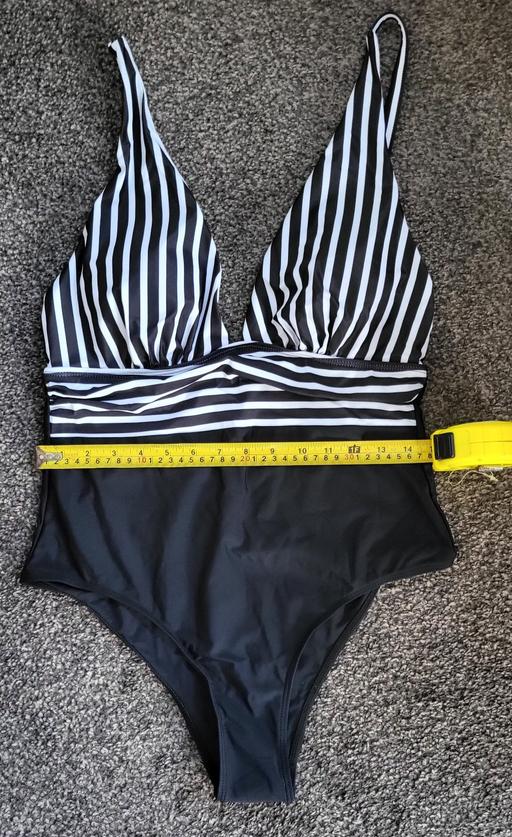 Buy & Sell Lees Oldham - Photos for Costume