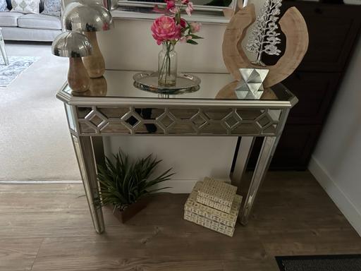 Buy & Sell Barlaston Stafford - Photos for Mirror console table champagne effect