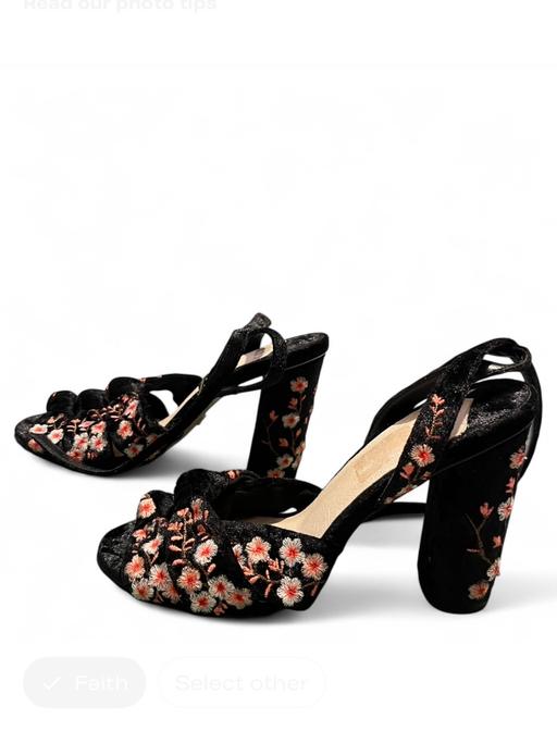 Buy & Sell Clapham Junction South West London - Photos for Faith embroidery sandals