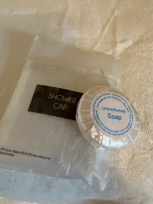 Buy & Sell Easington Lane Sunderland - Photos for Shower Cap & Mini Soap