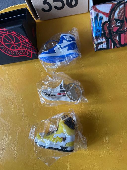 Buy & Sell Kings Heath Birmingham - Photos for New Trainer key rings comes in boxes