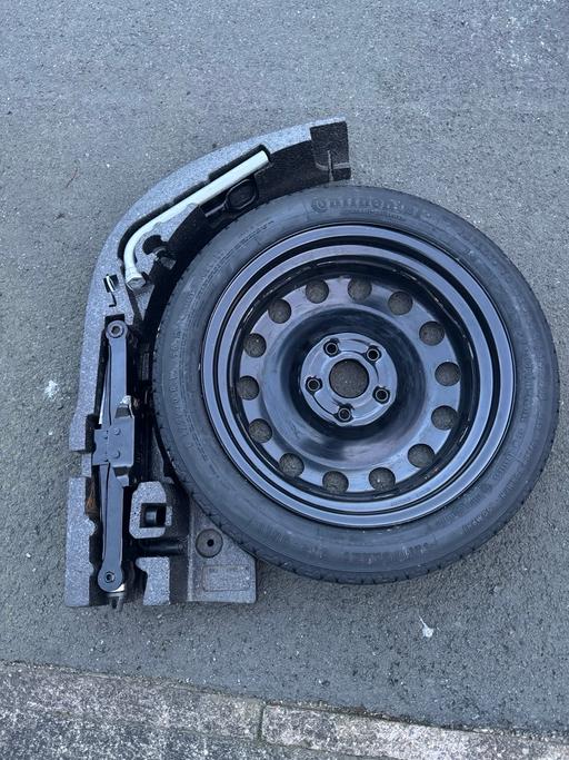 Vehicles Sandal Wakefield - Photos for Seat Leon Mk3 space saver wheel and kit