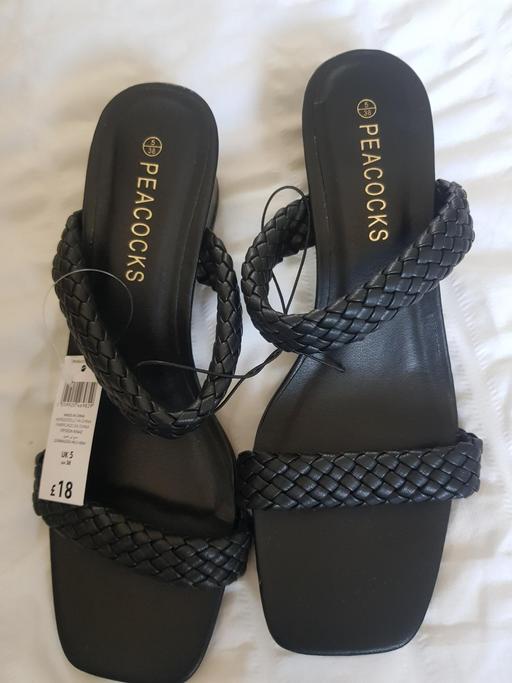 Buy & Sell Bushbury Wolverhampton - Photos for NEW black shoes from Peacocks - size 5