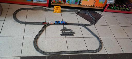 Buy & Sell Westcliff-on-Sea Southend-on-Sea - Photos for Battery operated toy train track set