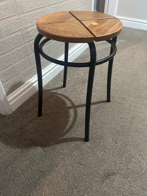 Buy & Sell Conisbrough Doncaster - Photos for Very sterdy stool wood and black iron