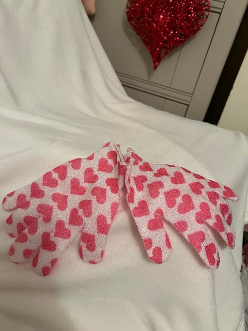 Buy & Sell Hetton-Le-Hole Sunderland - Photos for Exfoliating Gloves ( New )