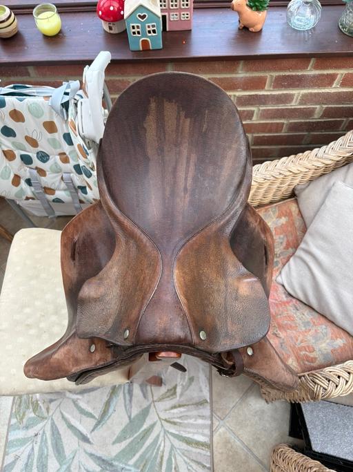 Buy & Sell East Malling Tonbridge and Malling - Photos for Saddle and stirrups