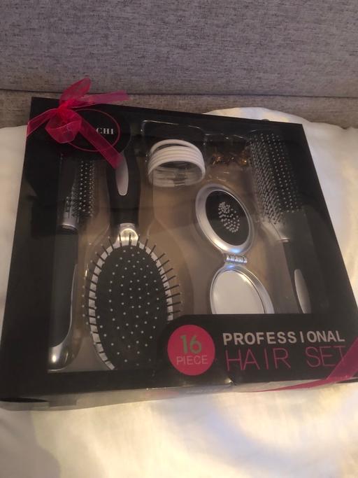 Buy & Sell Rainstorth Rotherham - Photos for Brush set