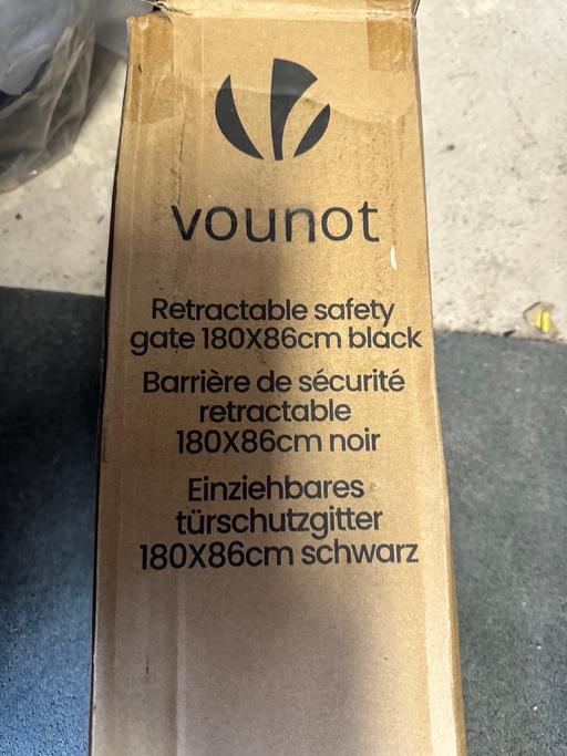 Buy & Sell Sheffield Sheffield - Photos for VOUNOT Retractable Stair Gate , Mesh