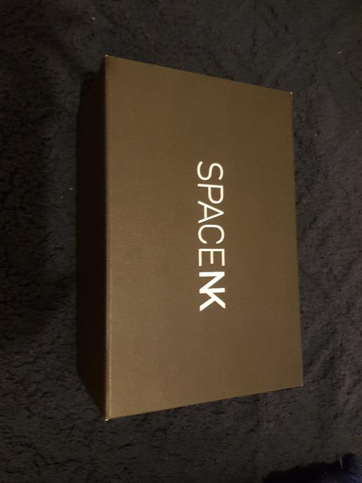 Buy & Sell Blakenhall Wolverhampton - Photos for SpaceNK box (empty)