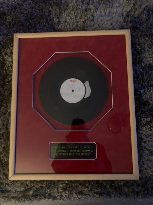 Buy & Sell Thornwood Glasgow - Photos for ELVIS PRESLEY rare misprint acetate framed