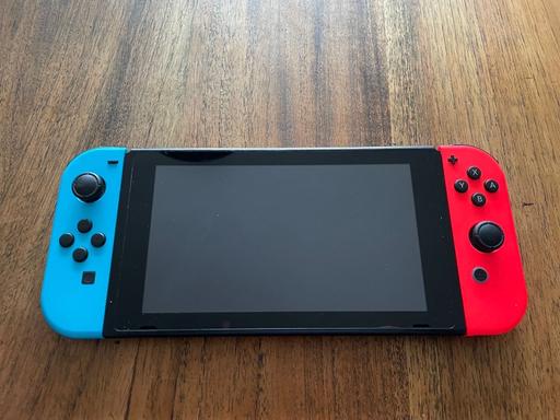 Buy & Sell Watford Three Rivers - Photos for Nintendo Switch + Extra Accesories