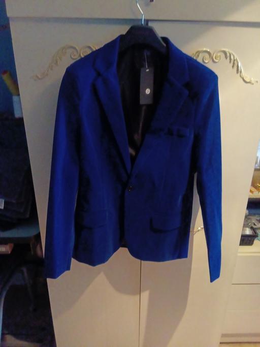 Buy & Sell Wolverhampton City Centre Wolverhampton - Photos for Brand new Men's Velvet Suit jacket. Size XL.