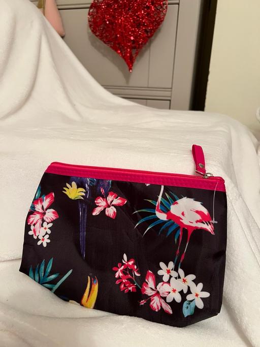 Buy & Sell Hetton-Le-Hole Sunderland - Photos for Make Up Bag ( New )