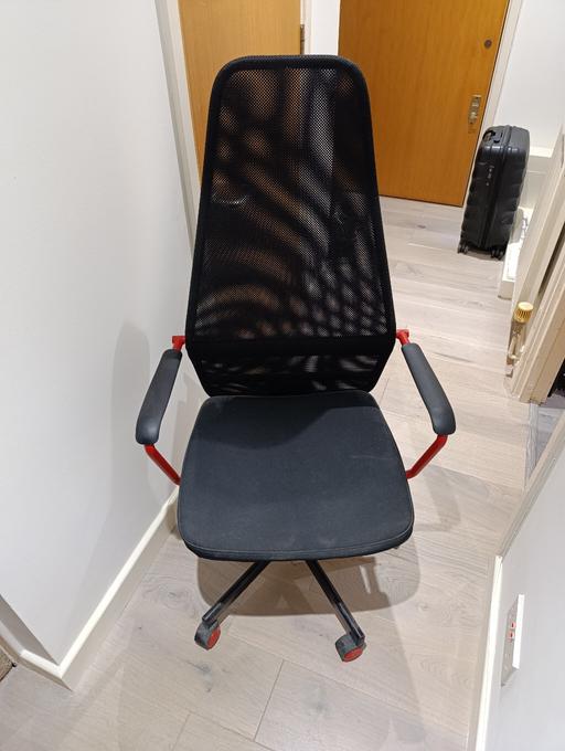 Buy & Sell Westferry East London - Photos for IKEA Huvudspelare office/gaming chair black/r