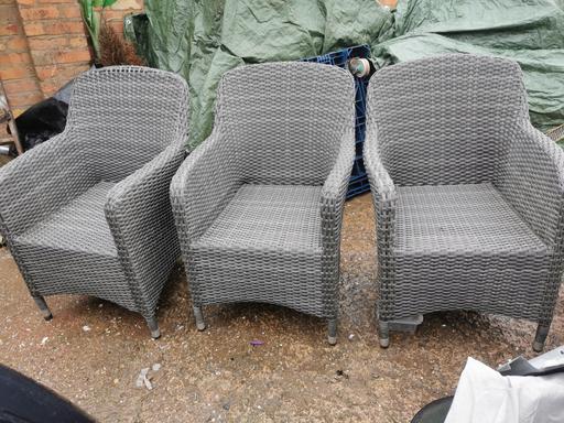 Buy & Sell Wythall Bromsgrove - Photos for 3 garden rattan chairs