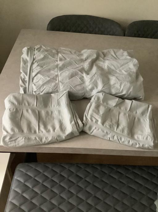 Buy & Sell Langley Eastbourne - Photos for Hinch seersucker silver Duvet set Double