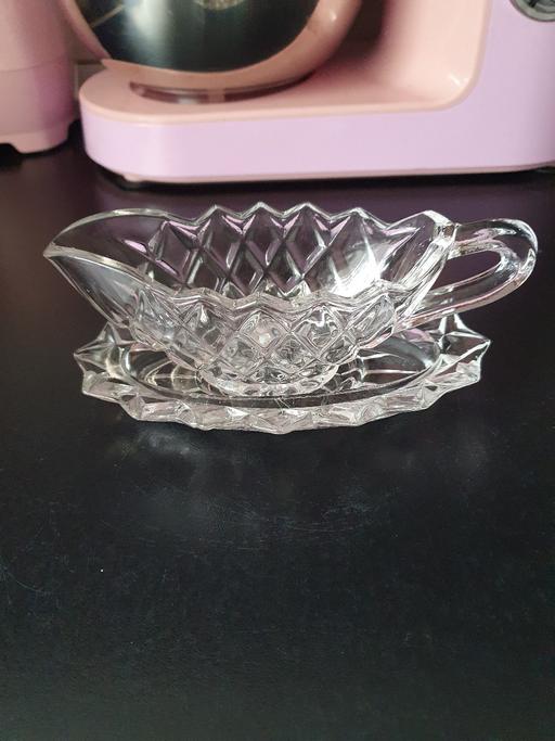 Buy & Sell Upper Gornal Dudley - Photos for vintage glass gravy/sauce boat & stand