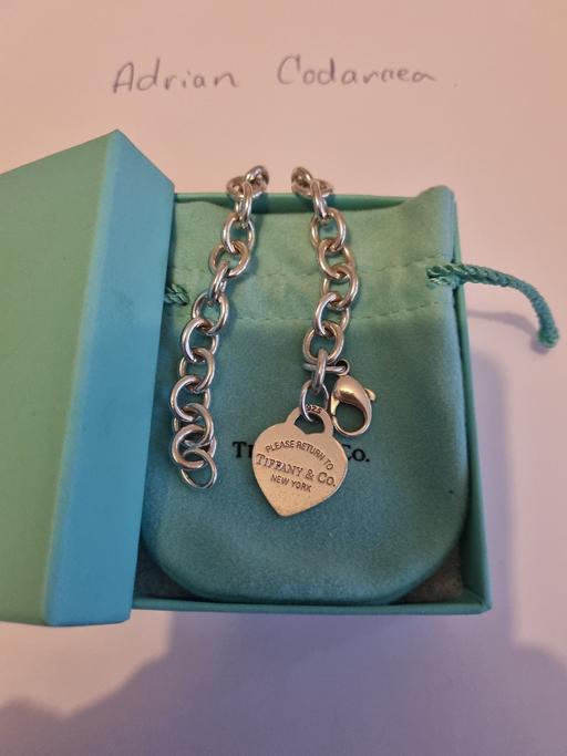 Buy & Sell Watford Three Rivers - Photos for Tiffany & Co. RTT Medium Heart Tag Bracelet