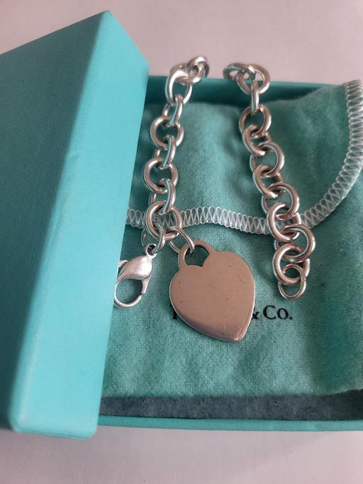 Buy & Sell Watford Three Rivers - Photos for Tiffany & Co. Medium Heart Tag Bracelet