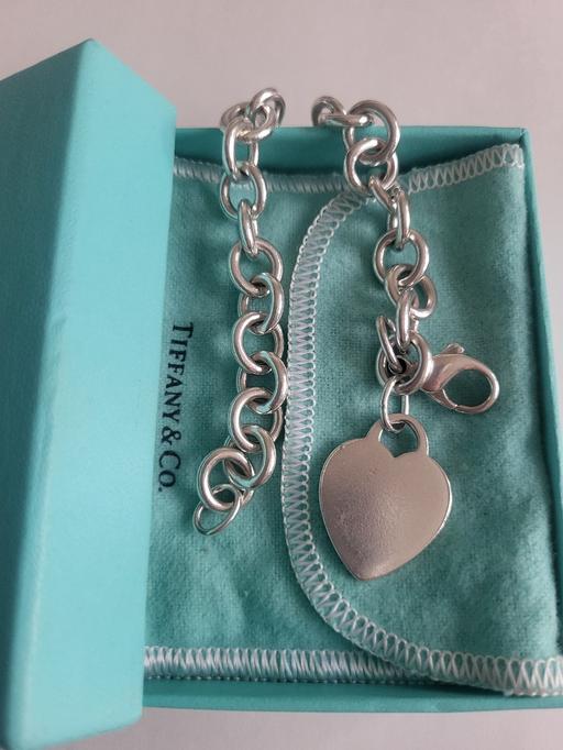 Buy & Sell Watford Three Rivers - Photos for Tiffany & Co. Medium Heart Tag Bracelet