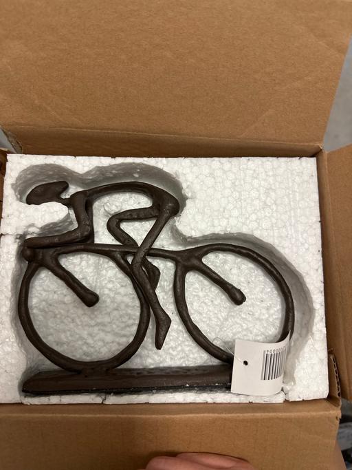 Buy & Sell Portsmouth City Centre Portsmouth - Photos for Ornaments cyclist sculpture