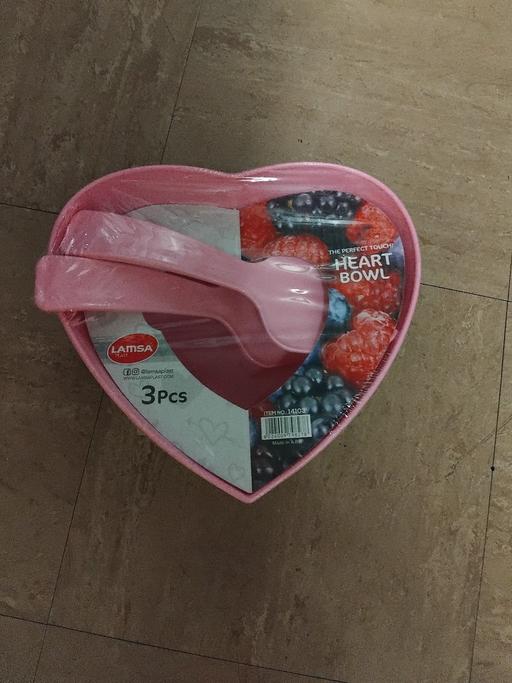 Buy & Sell Stow Heath Wolverhampton - Photos for New Heart Bowl.